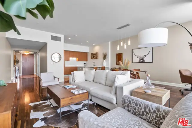 900 W Olympic Boulevard #40D, Los Angeles, CA 90015 - Image #3