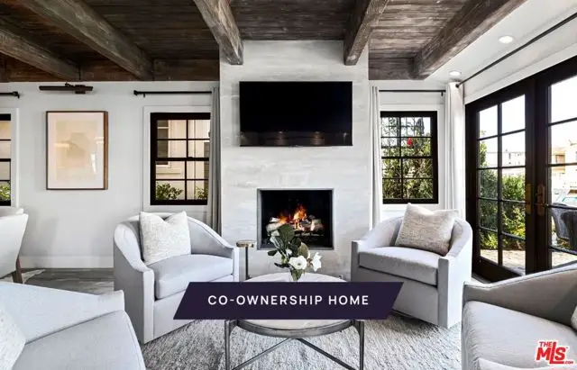 305 Grand Canal #1, Newport Beach, CA 92662 - #1