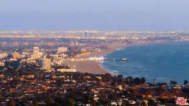 1058 Vista Grande Drive, Pacific Palisades, CA 90272 - #2
