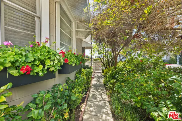 137 Strand Street, Santa Monica, CA 90405 - Image #2