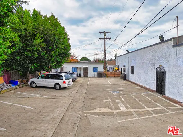 6617 S San Pedro Street, Los Angeles, CA 90003 - Image #3