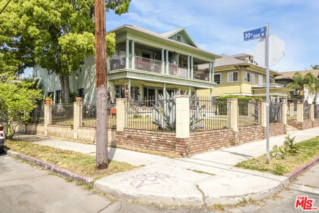 2955 Van Buren Place, Los Angeles, CA 90007 - Image #3