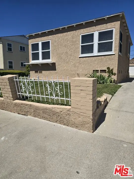 8464 Byrd Avenue, Inglewood, CA 90305 - Image #1