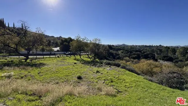 1 N Topanga Canyon Boulevard, Woodland Hills, CA 91364 - Image #1