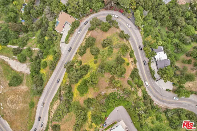 3301 Coldwater Canyon Avenue, Studio City, CA 91604 - Image #3