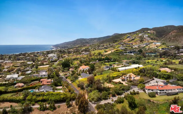 29675 Harvester Road, Malibu, CA 90265 - Image #3