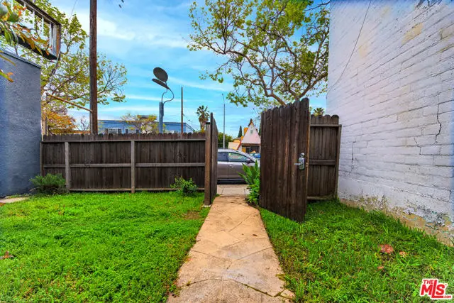 3011 Pico Boulevard, Santa Monica, CA 90405 - #2