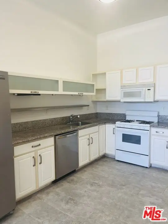 1912 Broadway #107, Santa Monica, CA 90404 - Image #3