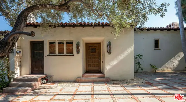 7464 Hillside Avenue, Los Angeles, CA 90046 - Image #3
