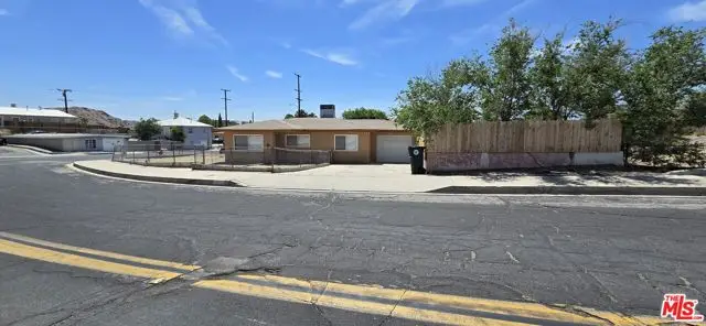 16745 Forrest Avenue, Victorville, CA 92395 - Image #2
