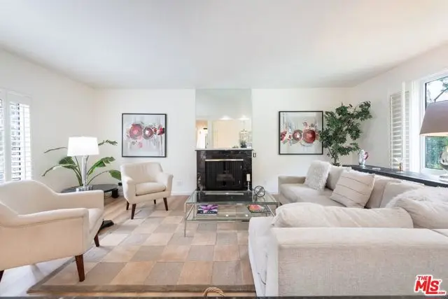 17066 Empanada Place, Encino, CA 91436 - #3