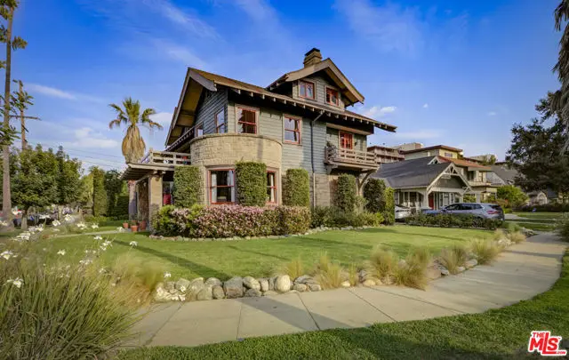 2102 W 24th Street, Los Angeles, CA 90018 - Image #3