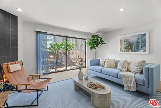 1807 10th Street #4, Santa Monica, CA 90404 - #3