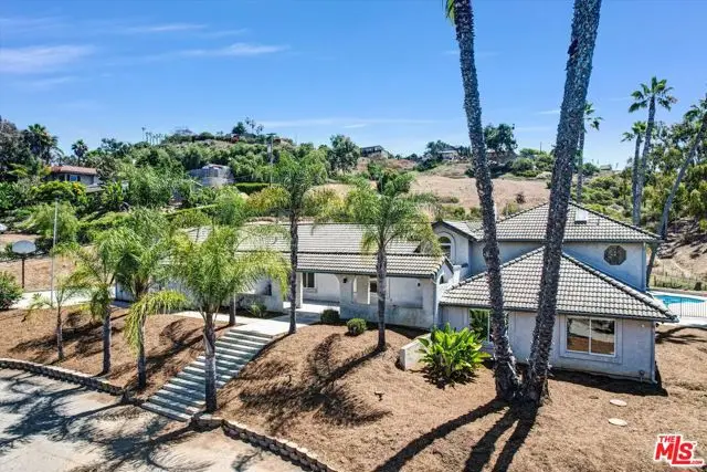 614 Valley Drive, Vista, CA 92084 - Image #1