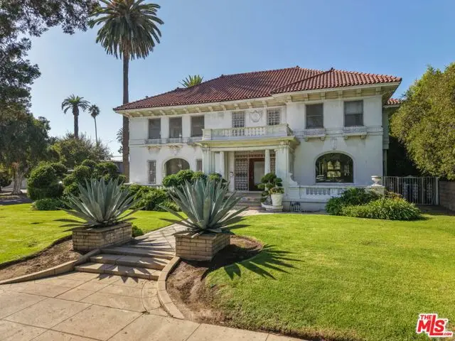 1685 S Victoria Avenue, Los Angeles, CA 90019 - Image #2