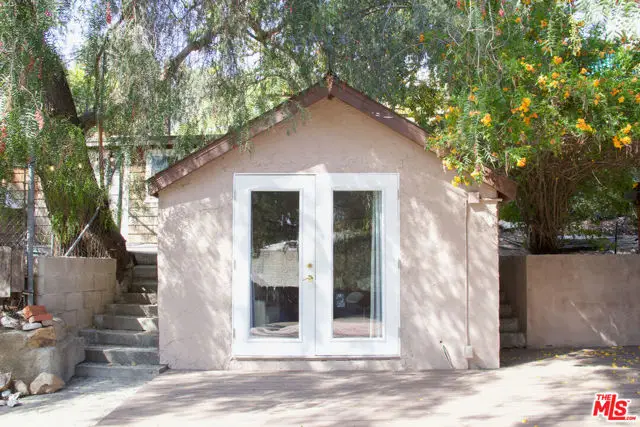 10608 Johanna Avenue, Sunland, CA 91040 - Image #3