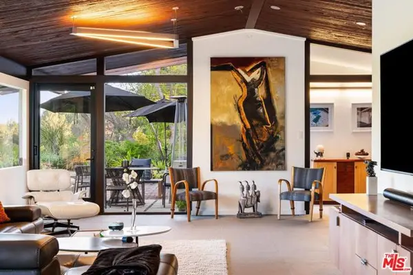 2718 Claray Drive, Los Angeles, CA 90077