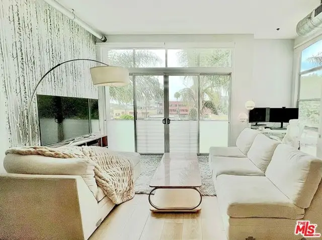 13320 Beach Avenue #303, Marina Del Rey, CA 90292 - Image #3