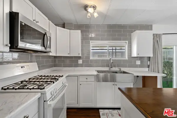 725 W Thornton Avenue #35, Hemet, CA 92543