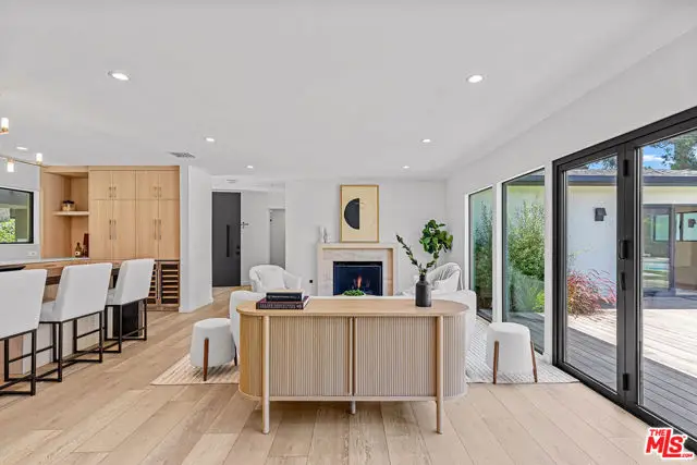 13301 Westcove Drive, Los Angeles, CA 90049 - Image #2