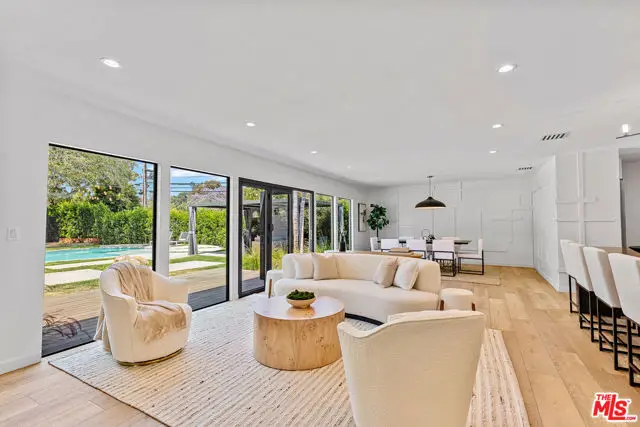 13301 Westcove Drive, Los Angeles, CA 90049 - Image #3