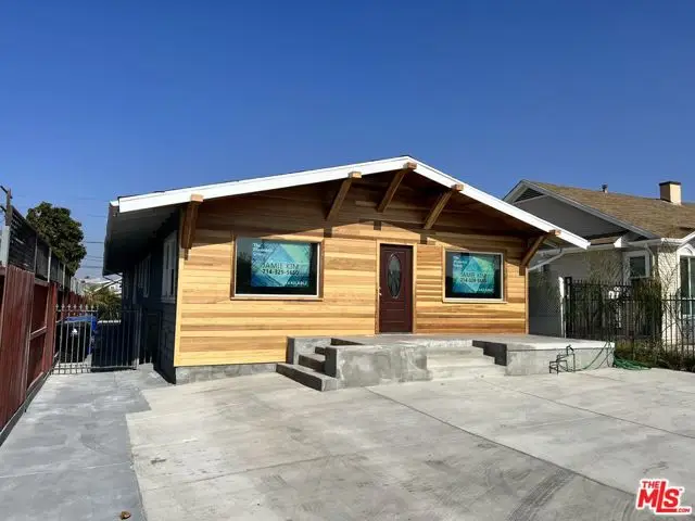 143 N Hobart Boulevard, Los Angeles, CA 90004 - Image #2