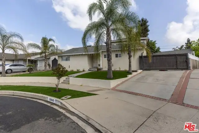 12643 Elkwood Street, North Hollywood, CA 91605 - Image #1