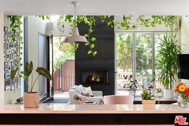 417 Venice Way, Venice, CA 90291 - Image #2