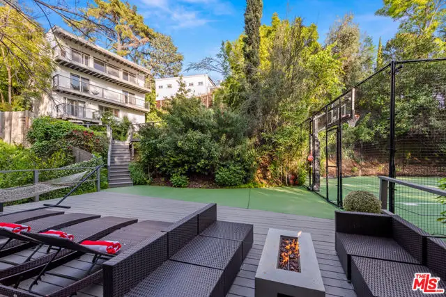 2753 La Cuesta Drive, Los Angeles, CA 90046 - Image #1