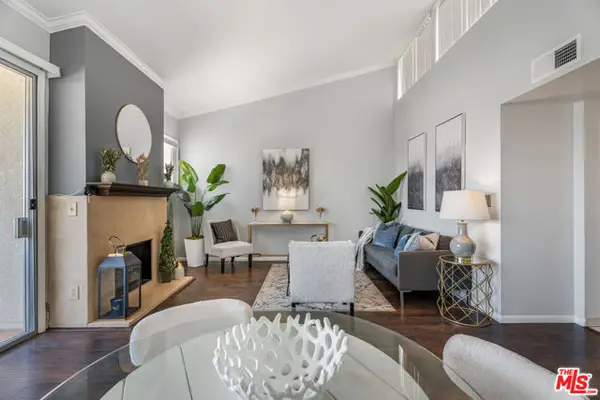 5325 Newcastle Avenue #327, Encino (los Angeles), CA 91316