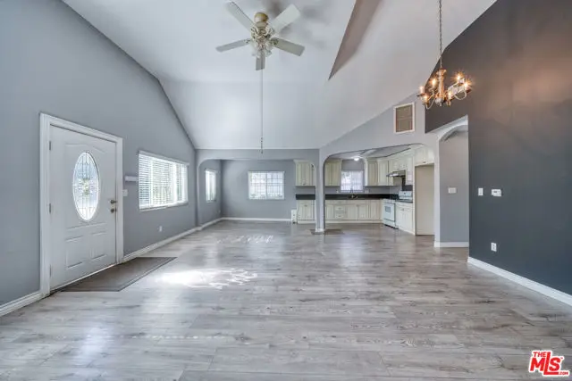 117 S Virgil Avenue, Los Angeles, CA 90004 - Image #3