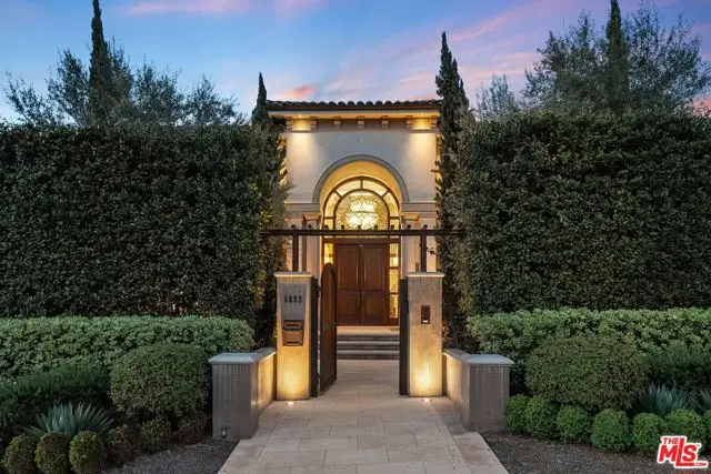 6882 Arizona Avenue, Los Angeles, CA 90045 - Image #2