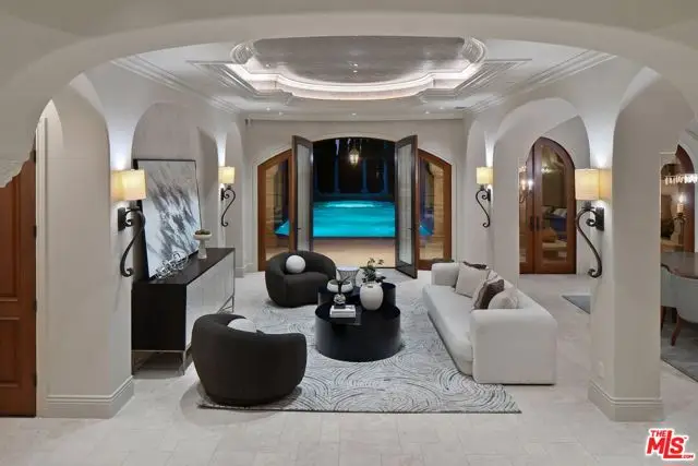 6882 Arizona Avenue, Los Angeles, CA 90045 - Image #3