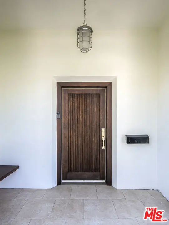 4947 Varna Avenue, Sherman Oaks, CA 91423 - Image #2