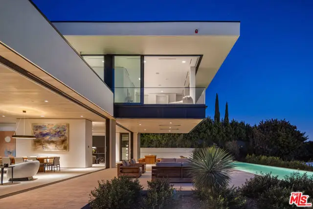 1210 Laurel Way, Beverly Hills, CA 90210 - Image #3