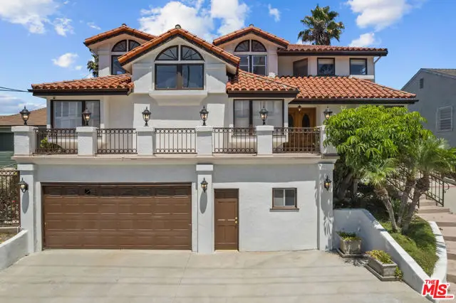 5317 Angeles Vista Boulevard, View Park Windsor Hills, CA 90043 - Image #2