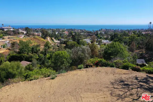 1243 Las Lomas Avenue, Pacific Palisades, CA 90272 - Image #1