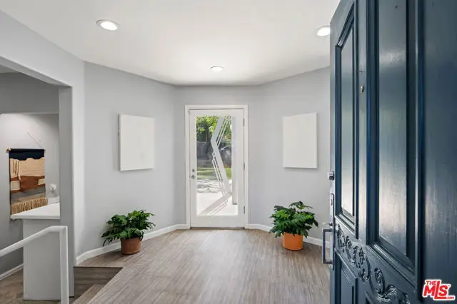 23246 Canzonet Street, Woodland Hills, CA 91367 - Image #3