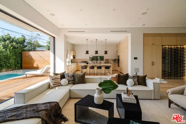 819 N Ogden Drive, Los Angeles, CA 90046 - Image #1