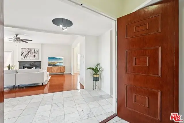 1209 Amherst Avenue #201, Los Angeles, CA 90025 - Image #2