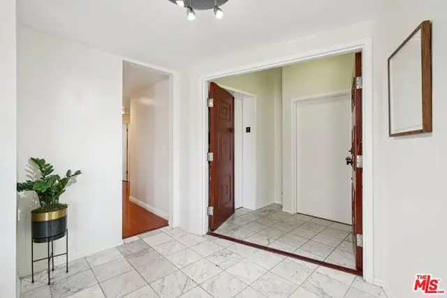 1209 Amherst Avenue #201, Los Angeles, CA 90025 - Image #3