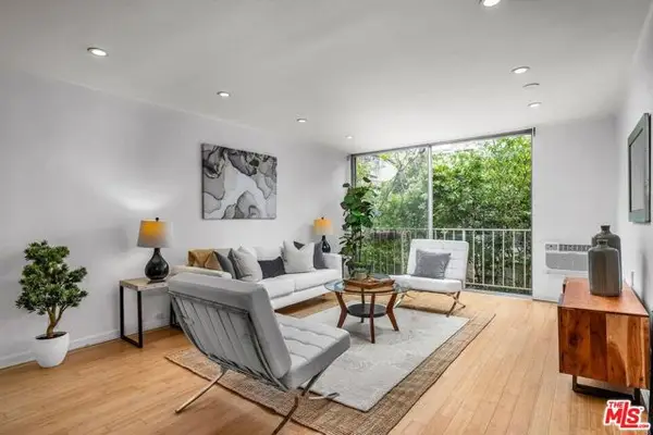 11645 Montana Avenue #107, Los Angeles, CA 90049