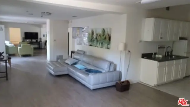 4669 W Olympic Boulevard, Los Angeles, CA 90019 - Image #3