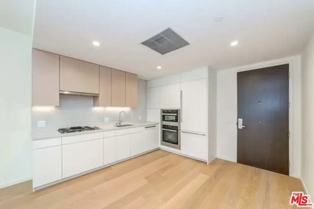 877 Francisco Street #708, Los Angeles, CA 90017 - Image #1