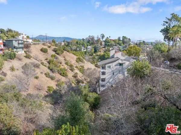 780 Quail Drive, Los Angeles, CA 90065