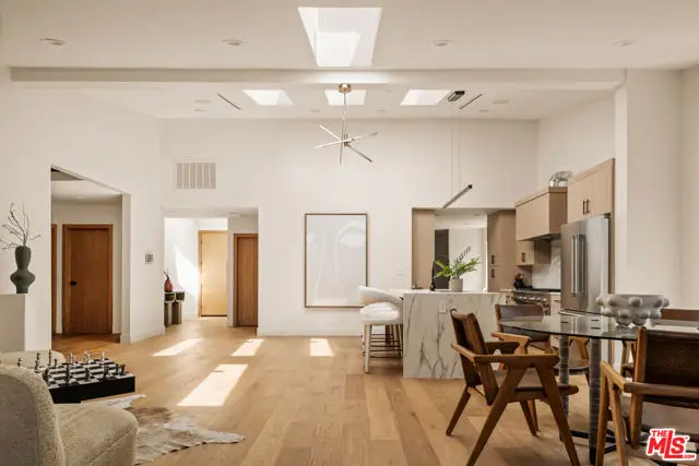 4615 Cedros Avenue, Sherman Oaks, CA 91403 - Image #3