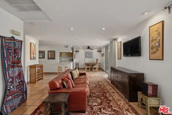 100 S Doheny Drive #214, Los Angeles, CA 90048