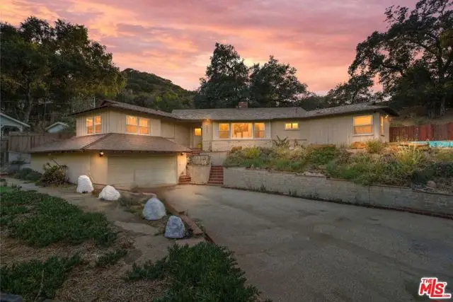 9747 Haines Canyon Avenue, Tujunga, CA 91042 - Image #1