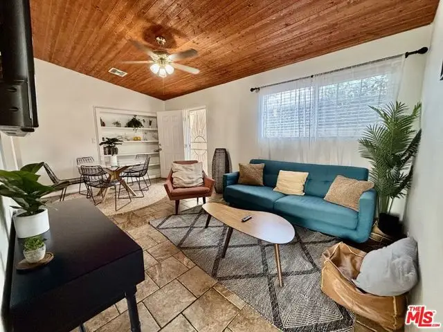 6041 Cleon Avenue, North Hollywood, CA 91606 - Image #1