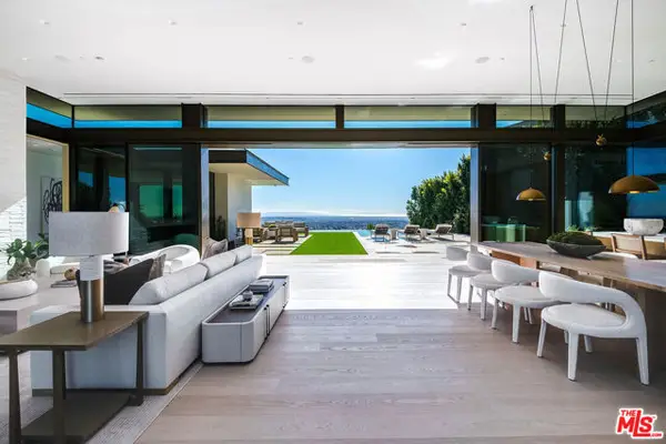 9006 Thrasher Avenue, Los Angeles, CA 90069